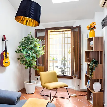 Apartment Bright Design House In The Heart Of