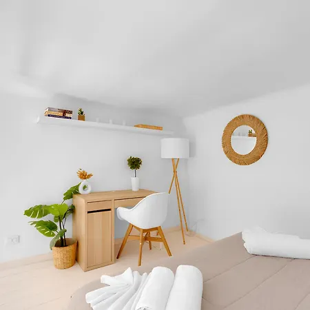 Apartment Bright Design House In The Heart Of
