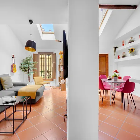 Apartment Bright Design House In The Heart Of