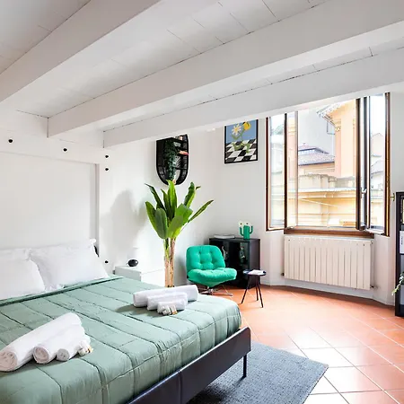 Bright Design House In The Heart Of Bologna